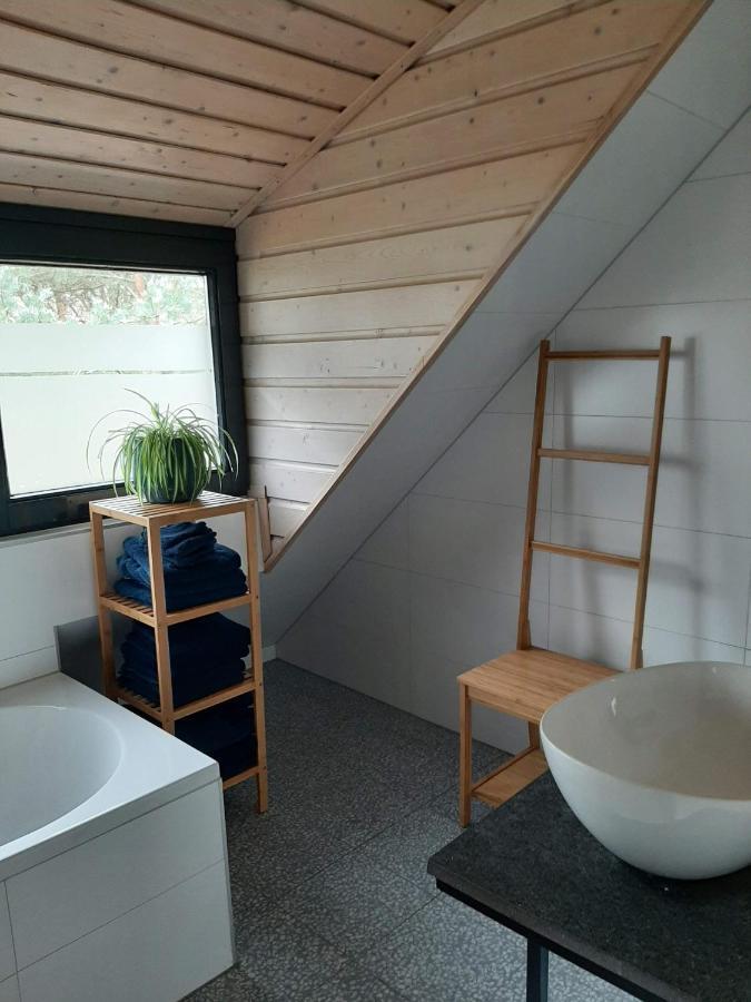 Vakantiehuis Met Hottub En Barrelsauna Ommen Esterno foto